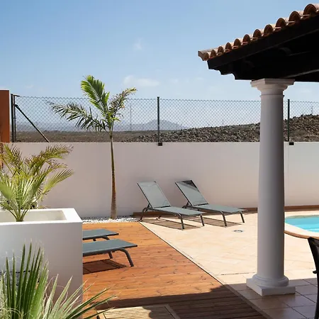 Surf Dream Villa *