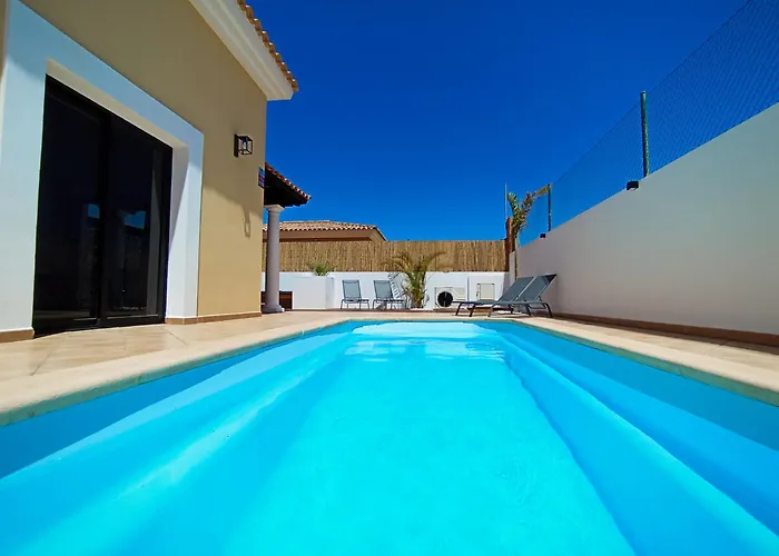 Surf Dream Villa *