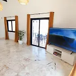 Surf Dream Villa *
